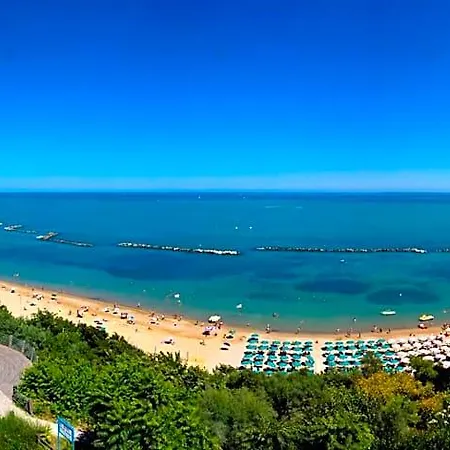 Promenade מלון 3*
